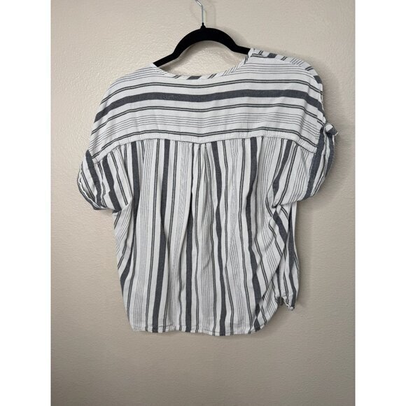 Old Navy Women's White/Gray Blouse Size S short sleeve v-neck pullover cotton - Picture 5 of 6